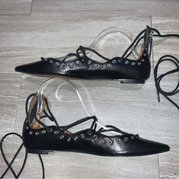 ZARA Woman
Black Pointed Toe
Grommet Lace Up Leather Flats Size 38 - Picture 3 of 11